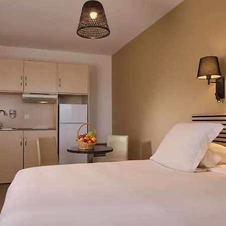 Zenitude Swiss Apparthotels-2